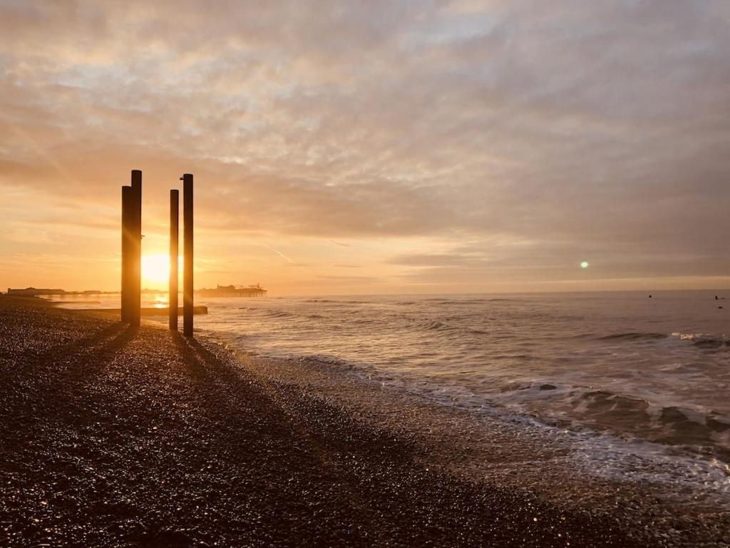 Central Brighton Flat, 3 Bedrooms, Sleeps 6, Close To Shops And Beach Exterior photo