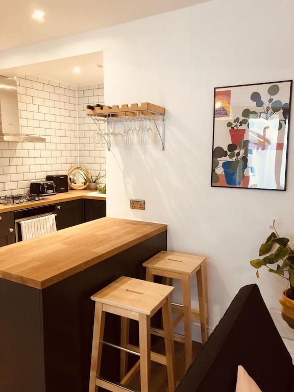 Central Brighton Flat, 3 Bedrooms, Sleeps 6, Close To Shops And Beach Exterior photo
