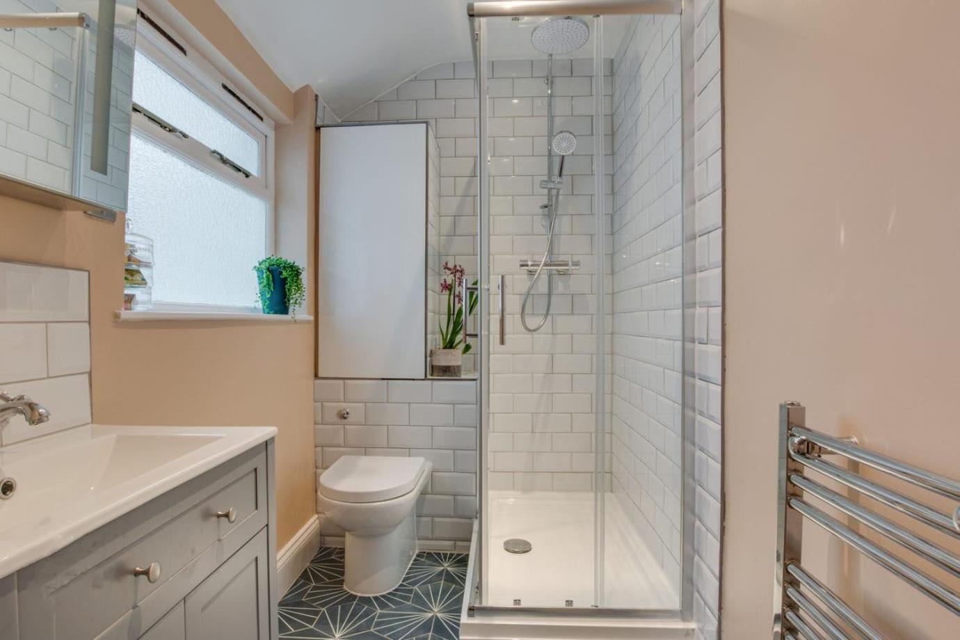 Central Brighton Flat, 3 Bedrooms, Sleeps 6, Close To Shops And Beach Exterior photo